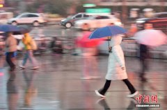 郑州迎来雨雪天气